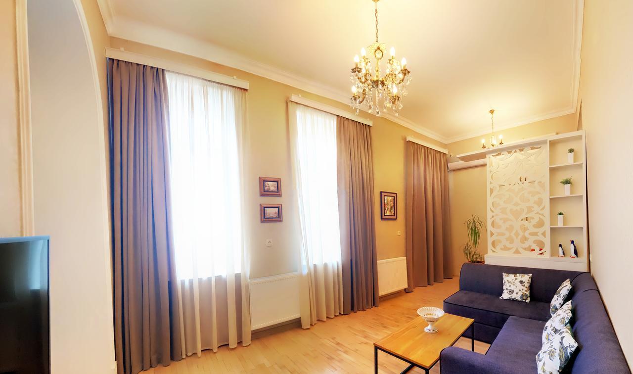 Royal District Apt ♛ Tbilisi Center Appartement Buitenkant foto